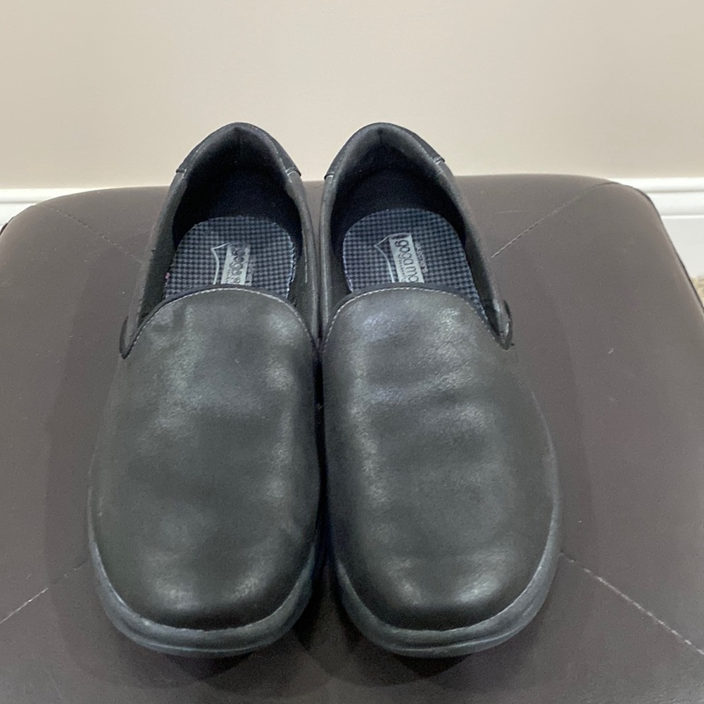 Skechers Performance Women’s Go Step Leather Walking Shoe, Sz 8 Medium